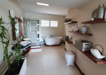 Maison/Villa - 3 chambres - 252 m²