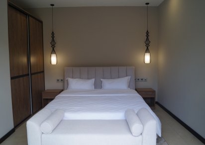 Maison/Villa - 3 chambres - 255 m²