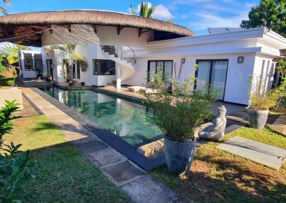 Maison/Villa - 3 chambres - 267 m²