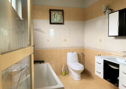 Maison/Villa - 3 chambres - 279 m²