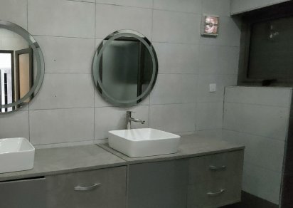 Maison/Villa - 3 chambres - 280 m²