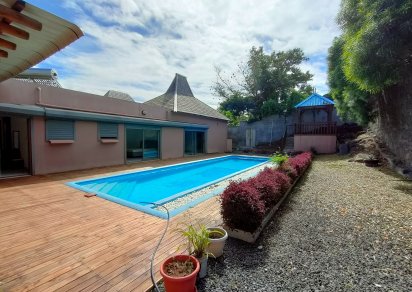 Maison/Villa - 3 chambres - 280 m²
