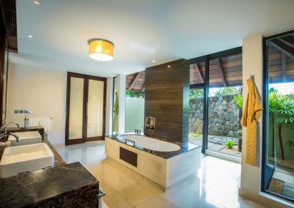 Maison/Villa - 3 chambres - 288 m²
