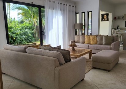 Maison/Villa - 3 chambres - 300 m²