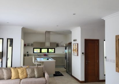 Maison/Villa - 3 chambres - 300 m²