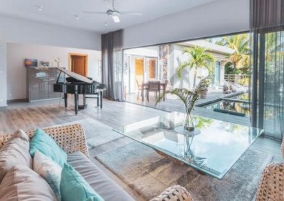Maison/Villa - 3 chambres - 310 m²