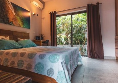 Maison/Villa - 3 chambres - 310 m²