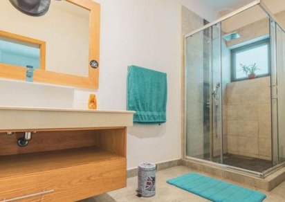 Maison/Villa - 3 chambres - 310 m²
