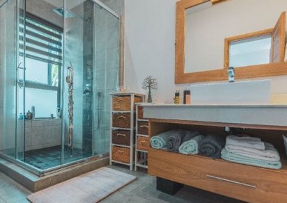 Maison/Villa - 3 chambres - 310 m²