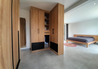 Maison/Villa - 3 chambres - 320 m²