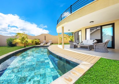 Maison/Villa - 3 chambres - 340 m²