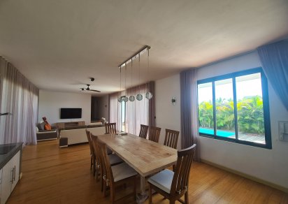Maison/Villa - 3 chambres - 344 m²