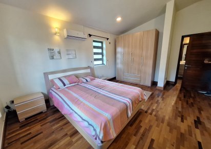 Maison/Villa - 3 chambres - 350 m²