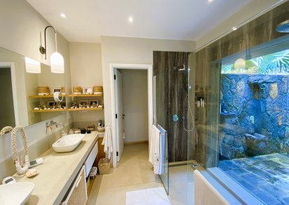 Maison/Villa - 3 chambres - 350 m²
