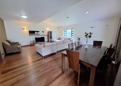 Maison/Villa - 3 chambres - 350 m²