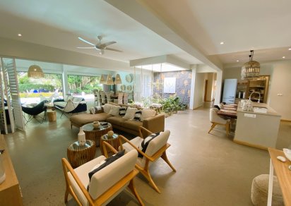 Maison/Villa - 3 chambres - 350 m²