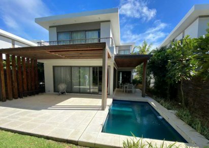 Maison/Villa - 3 chambres - 371 m²