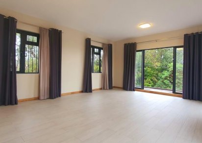 Maison/Villa - 3 chambres - 400 m²