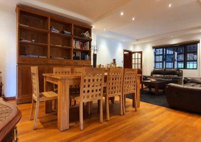 Maison/Villa - 3 chambres - 475 m²