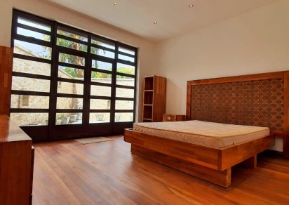 Maison/Villa - 3 chambres - 475 m²