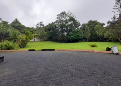 Maison/Villa - 4 chambres - 1100 m²