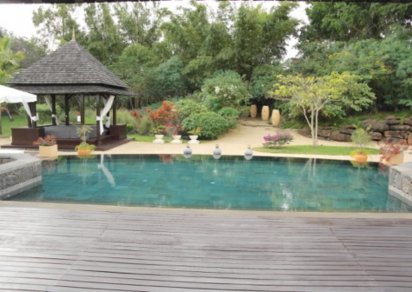 Maison/Villa - 4 chambres - 1360 m²