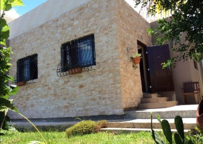 Maison/Villa - 4 chambres - 200 m²