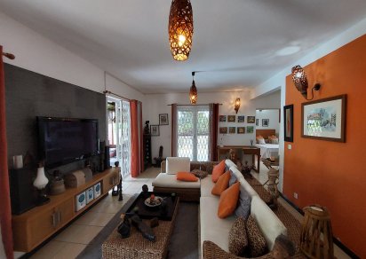 Maison/Villa - 4 chambres - 210 m²