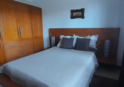 Maison/Villa - 4 chambres - 210 m²