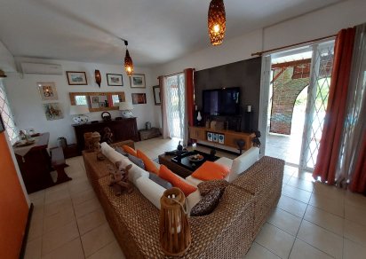 Maison/Villa - 4 chambres - 210 m²