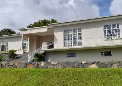 Maison/Villa - 4 chambres - 243 m²