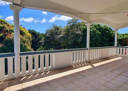 Maison/Villa - 4 chambres - 250 m²