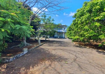Maison/Villa - 4 chambres - 250 m²
