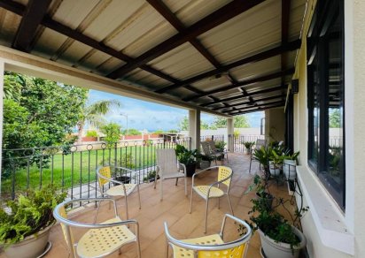 Maison/Villa - 4 chambres - 260 m²