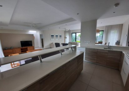 Maison/Villa - 4 chambres - 265 m²