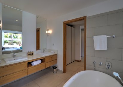 Maison/Villa - 4 chambres - 276 m²