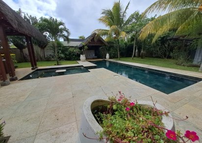 Maison/Villa - 4 chambres - 290 m²