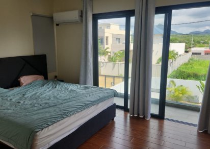Maison/Villa - 4 chambres - 297 m²