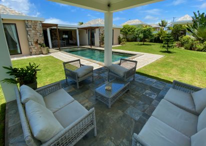 Maison/Villa - 4 chambres - 300 m²