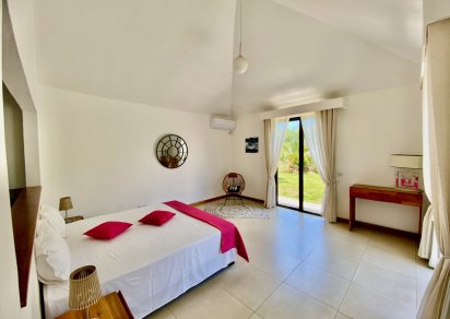 Maison/Villa - 4 chambres - 300 m²