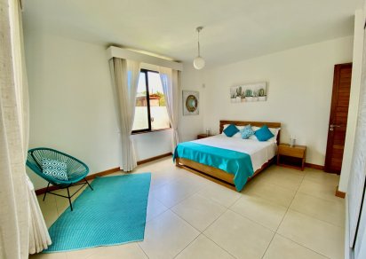 Maison/Villa - 4 chambres - 300 m²