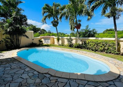 Maison/Villa - 4 chambres - 303 m²