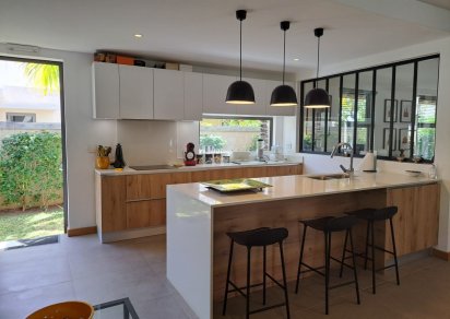 Maison/Villa - 4 chambres - 307 m²