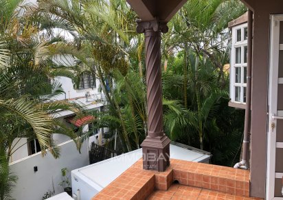 Maison/Villa - 4 chambres - 3200 p²
