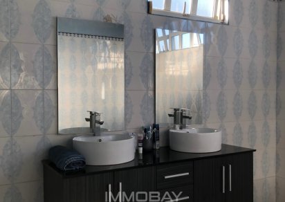 Maison/Villa - 4 chambres - 3200 p²