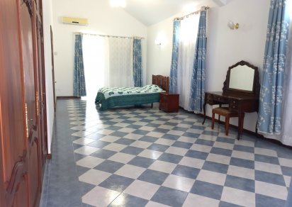 Maison/Villa - 4 chambres - 320 m²
