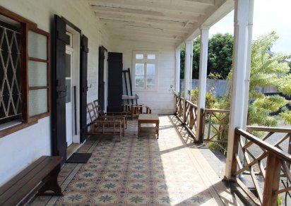 Maison/Villa - 4 chambres - 325 m²