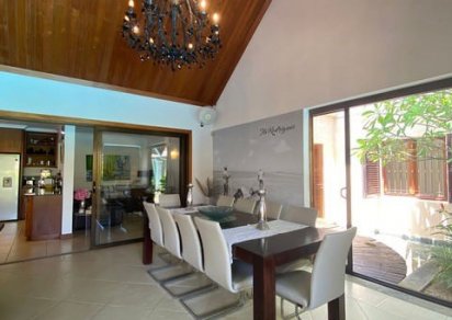 Maison/Villa - 4 chambres - 335 m²