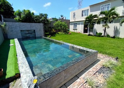 Maison/Villa - 4 chambres - 350 m²