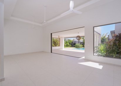 Maison/Villa - 4 chambres - 350 m²